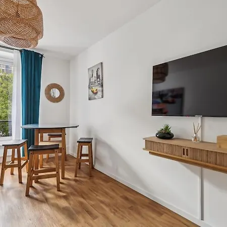Paris Elegant 1Br In Front Of Montparnasse Tower Apartment Exterior photo