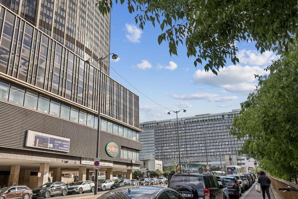 Appartement Elegant 1br In Front Of Montparnasse Tower Parijs
